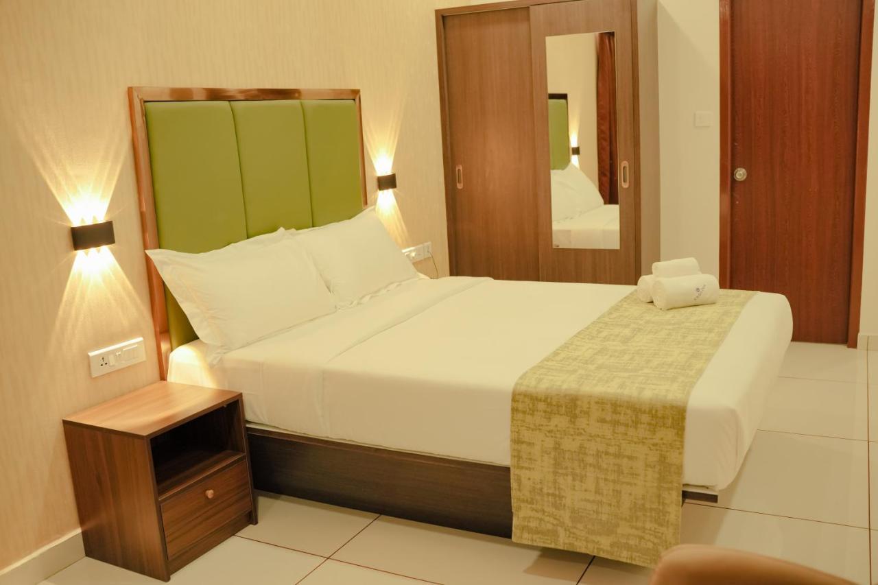 Esquina Residency Hotel Kochi Exterior photo