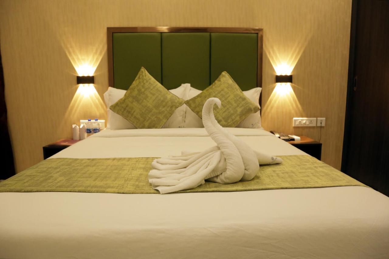Esquina Residency Hotel Kochi Exterior photo