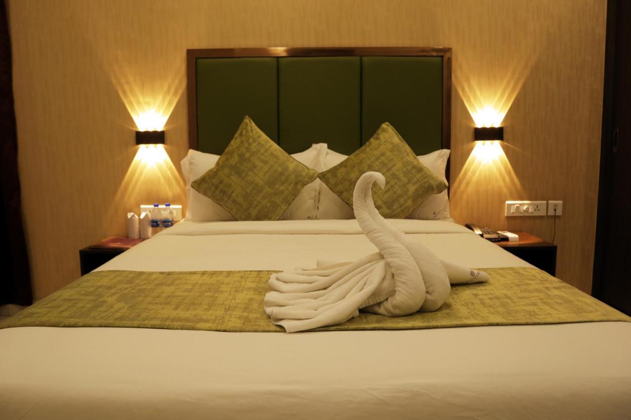 Esquina Residency Hotel Kochi Exterior photo